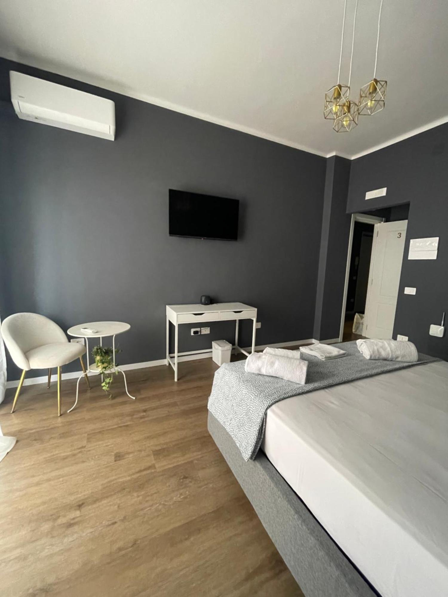 Isvi Bari Comfort Rooms מראה חיצוני תמונה
