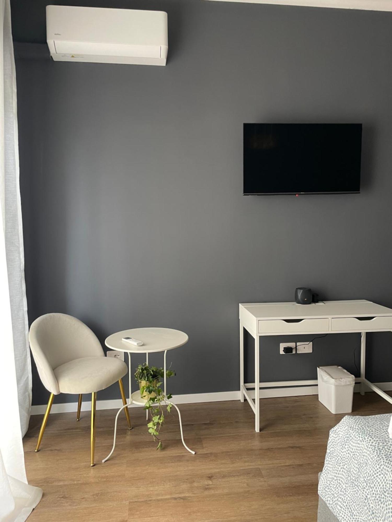 Isvi Bari Comfort Rooms מראה חיצוני תמונה